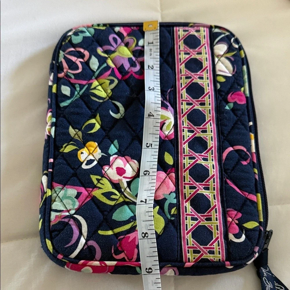 Vera Bradley Ribbons Quilted Tablet E-Reader Sleeve Case Navy Floral 9x7